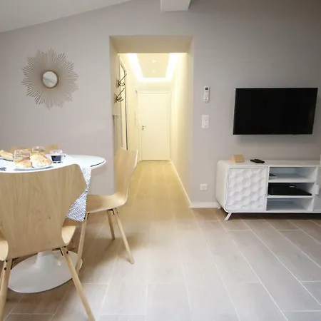 Daire Wavebnb Confort, Central, Parking