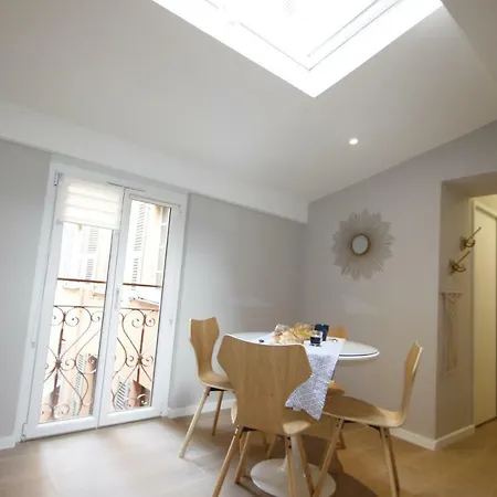 Wavebnb Confort, Central, Parking * Nice