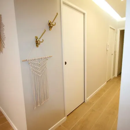 Apartamento Wavebnb Confort, Central, Parking Niza
